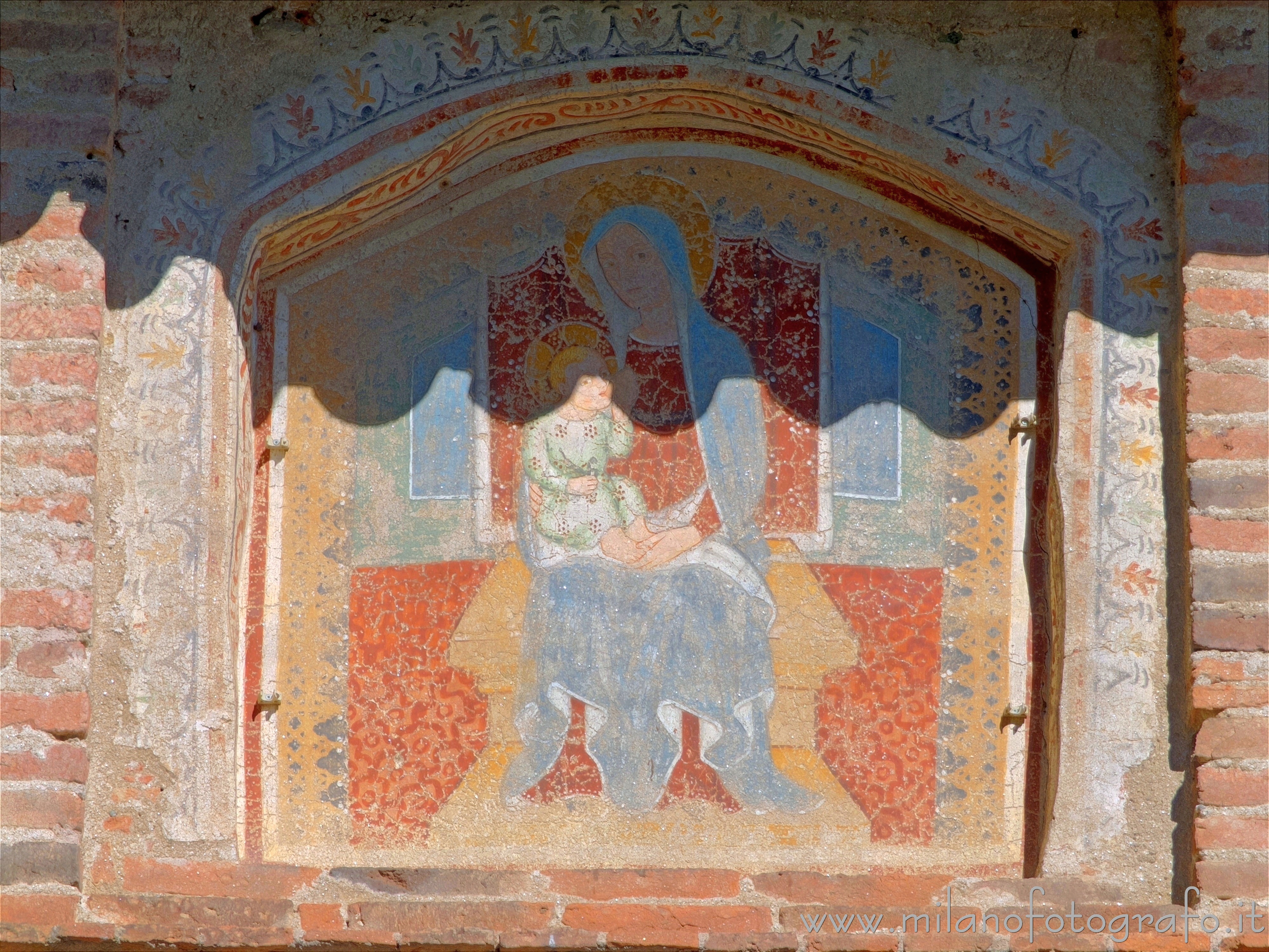 Occhieppo Inferiore (Biella, Italy) - Nursing Madonna in the center of the facade of the Sanctuary of St. Clement - Full resolution picture